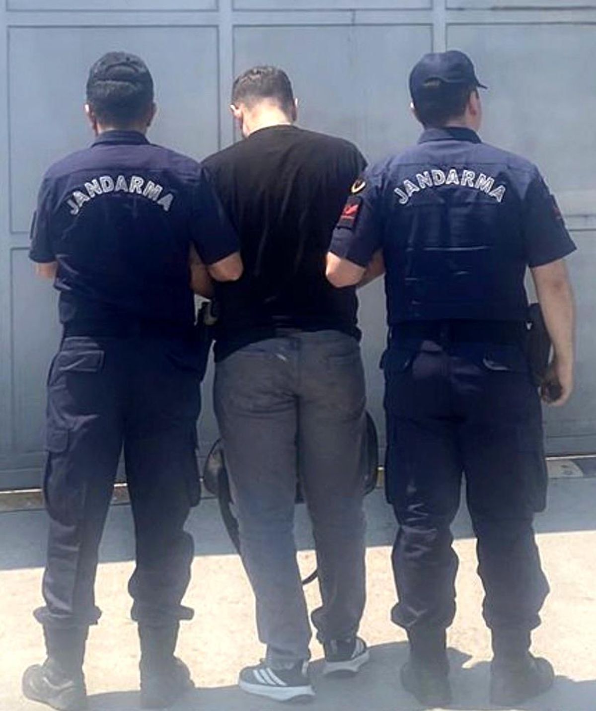 Evinden uyuşturucu çıkan şüpheli yakalandı