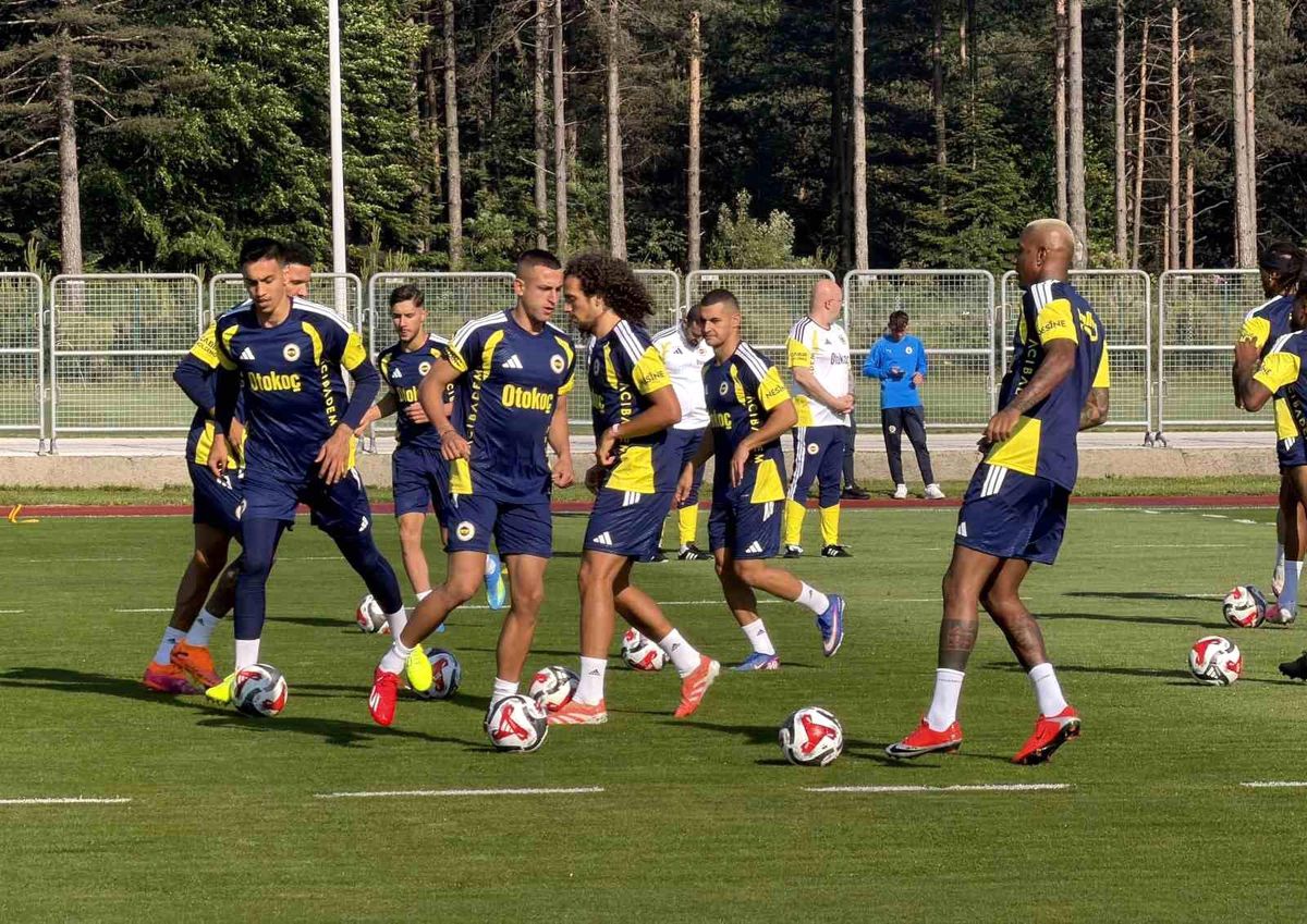 Fenerbahçe'de kadro, Avusturya kampında şekillenecek