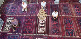 İlmek ilmek dokunan Yağcıbedir halıları kişinin vefatının ardından camiye seriliyor