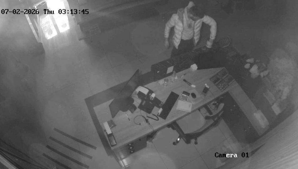 DMD hastası çocuğun kumbarasını çalan hırsızın rahat tavırları pes dedirtti