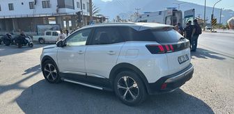 Mersin'de SUV tipi araçla çarpışan motosikletin sürücüsü yaralandı