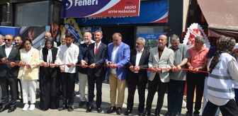 Muş'ta Deniz Feneri Derneğince 'Geçici Giyim Mağazası' açıldı