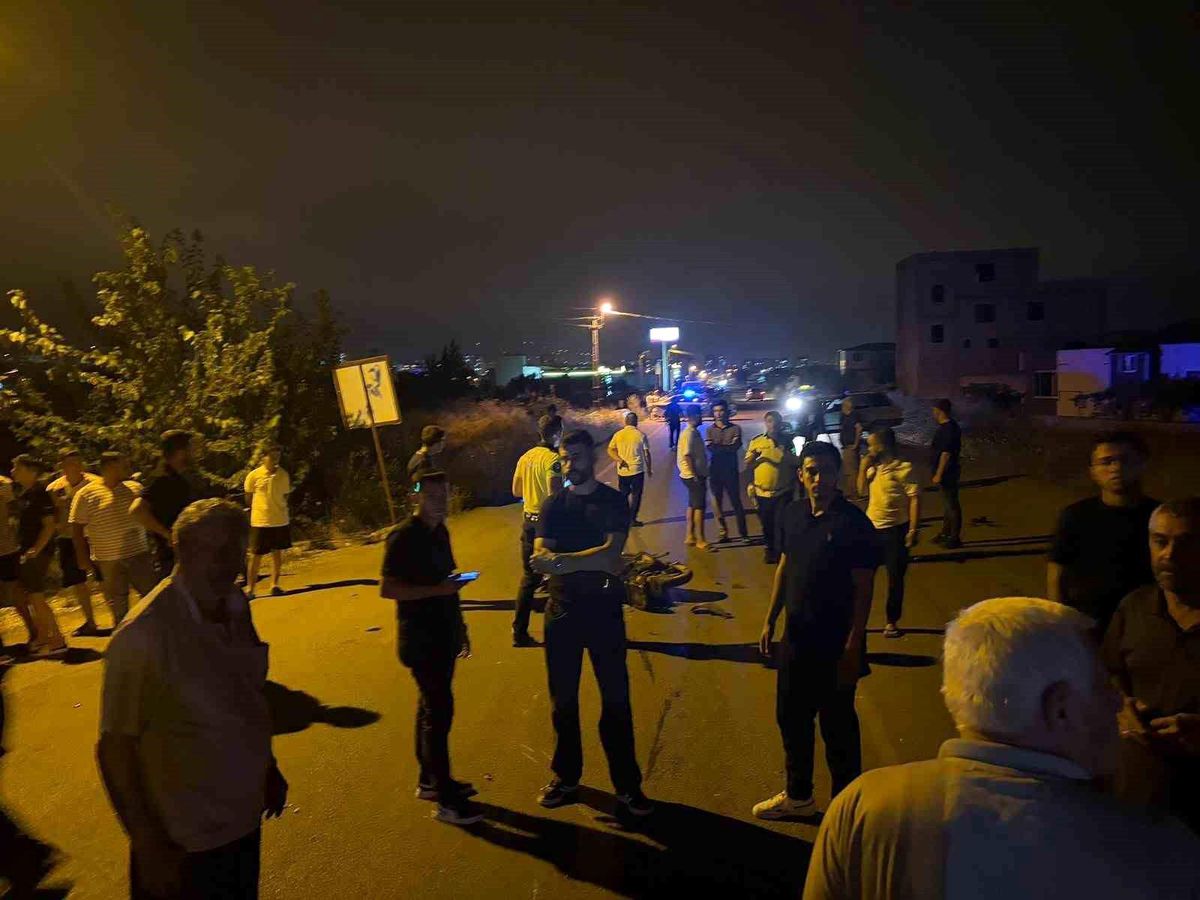 Osmaniye'de otomobil ile motosikletin çarpıştığı kaza kamerada