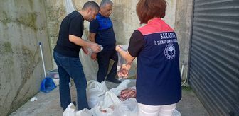 Sakarya'da ele geçirilen 5,5 ton etiketsiz et ürünü imha edildi