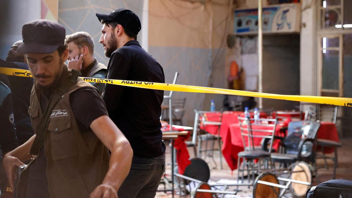 Şam'daki bir kafede meydana gelen bombalı saldırıda dokuz kişi öldü