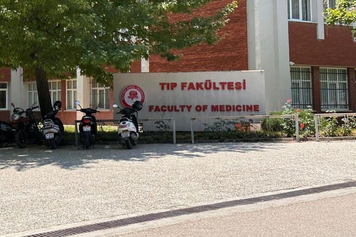 SDÜ Tıp Fakültesi’nde skandal! Sorular satıldı, akademisyen de olayın içinde