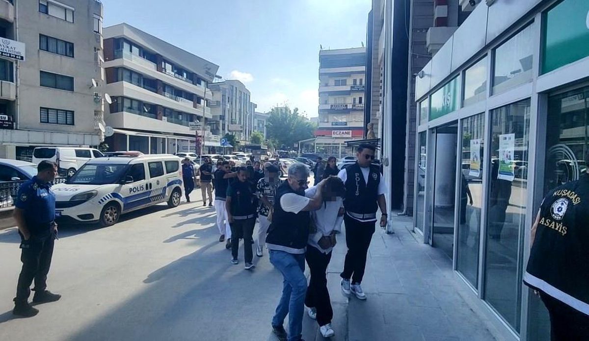 Silahla vurdukları adamı darbederek öldürdüler: Cinayet anı kamerada