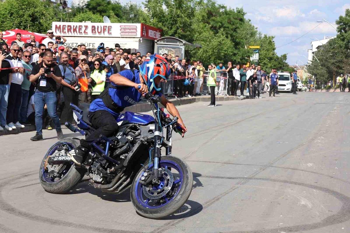 Türkiye Enduro ve ATV Şampiyonası Ağrı'da magazin startıyla başladı