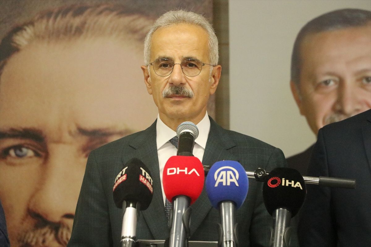 Bakan Uraloğlu: Türkiye, uluslararası koridorların vazgeçilmez halkası