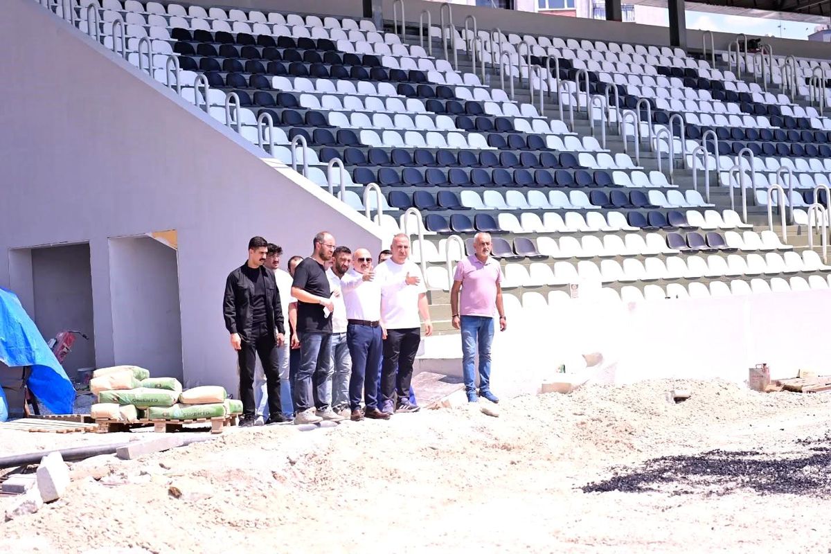Aydın'da 6 bin kişilik Adnan Menderes Stadyumu'nun yapımı sürüyor