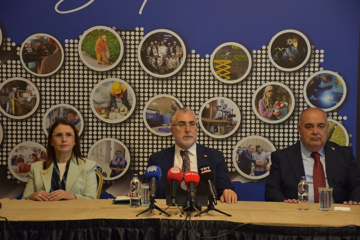 Bakan Işıkhan: Üretim ve istihdamın önünü açacağız