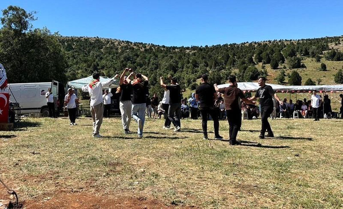 Beyşehir'de Olukdağı Şenliği mahalle sakinlerini buluşturdu