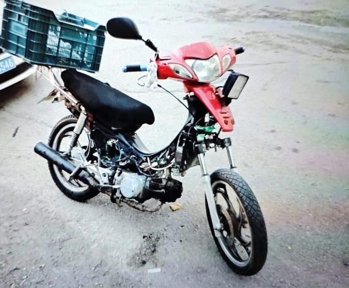 Ehliyetsiz, plakasız ve şase numarası kazınmış motosikleti kullanan sürücüye 88 bin 500 liralık ceza