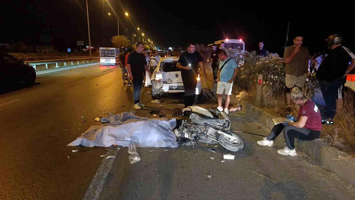 Manavgat'ta emniyet şeridindeki araca çarpan motosiklet sürücüsü öldü