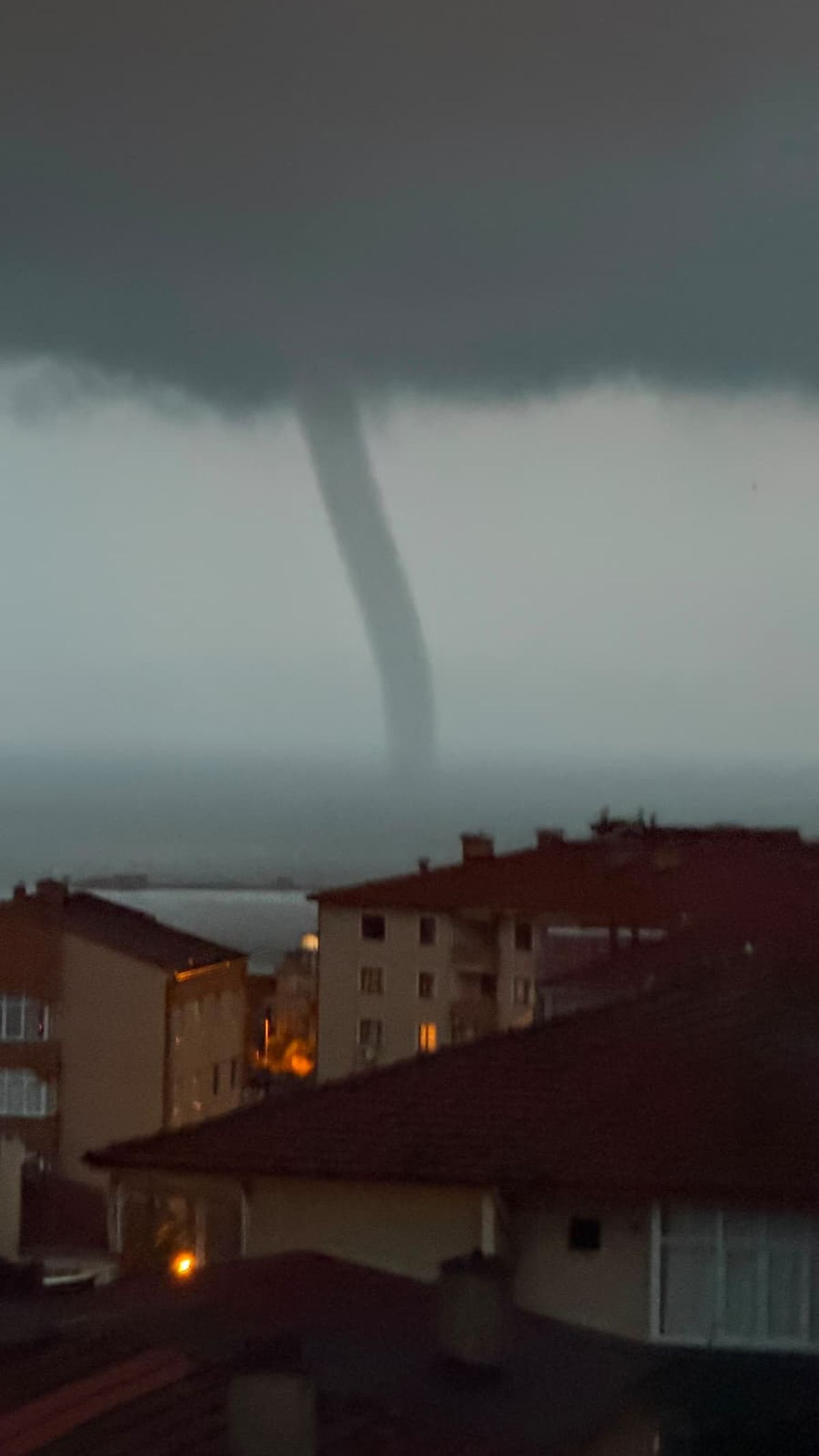 Zonguldak'ın Ereğli ilçesinde denizde oluşan hortum.