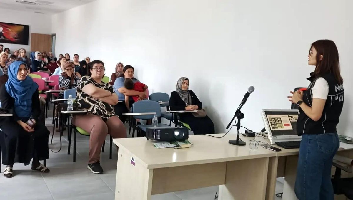 Nazilli'de kadın sağlığı, narkotik ve mahremiyet konularında eğitim verildi