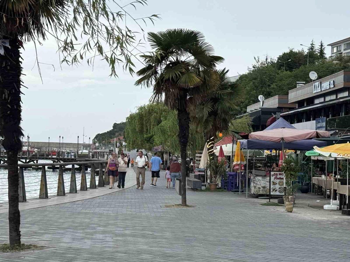 Sıcak havayı gören sahile koştu