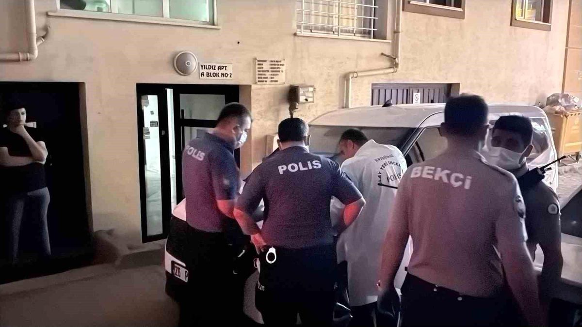 Eskişehir'de 15 gündür haber alınamayan KOAH hastası evinde ölü bulundu.