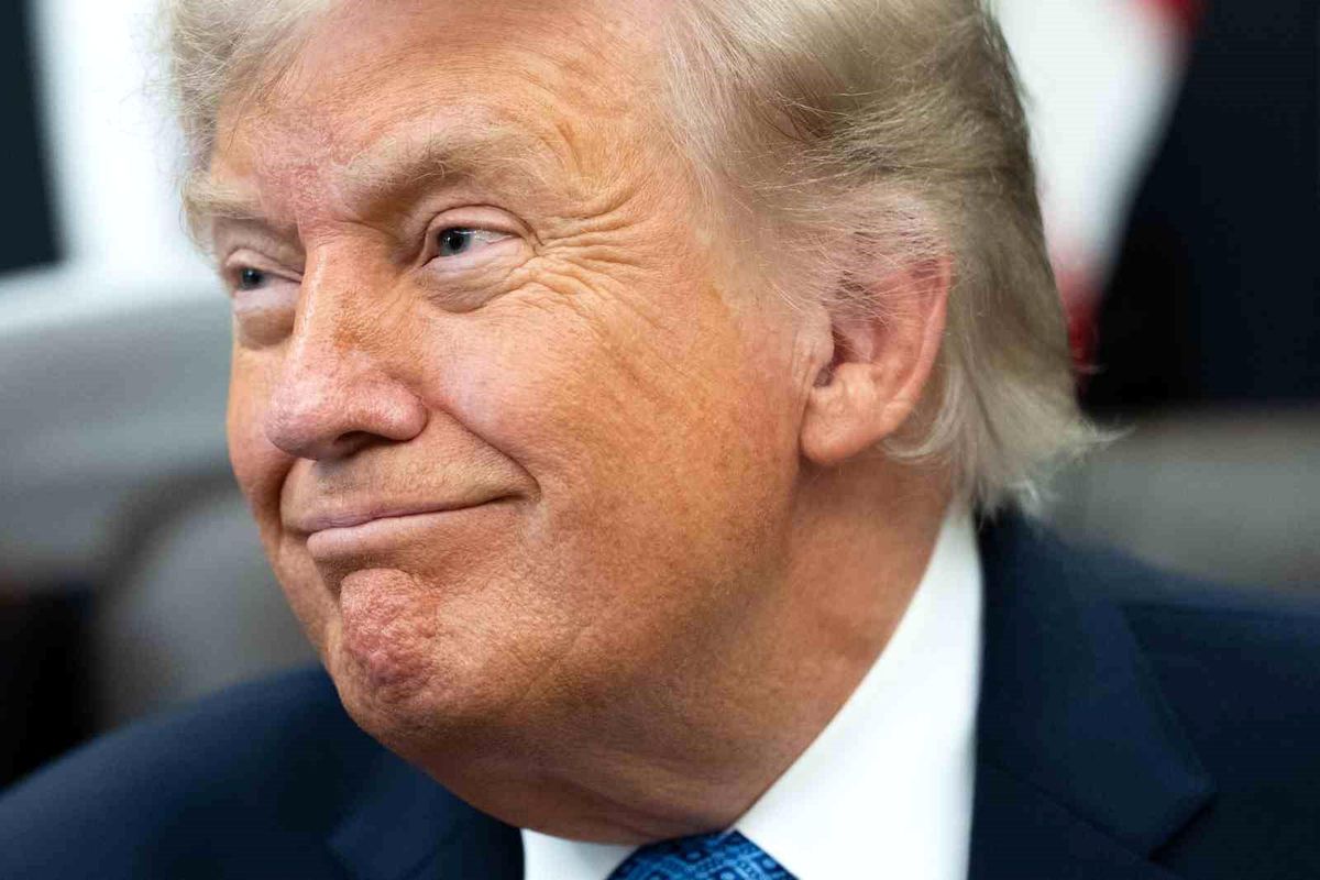 ABD Başkanı Donald Trump ve İsrail Başbakanı Binyamin Netanyahu'nun bir araya geldiği bir fotoğraf karesi.