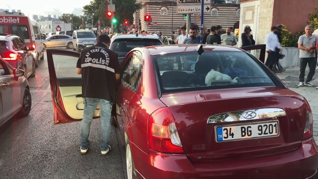Death in Parked Car in Uskudar-2