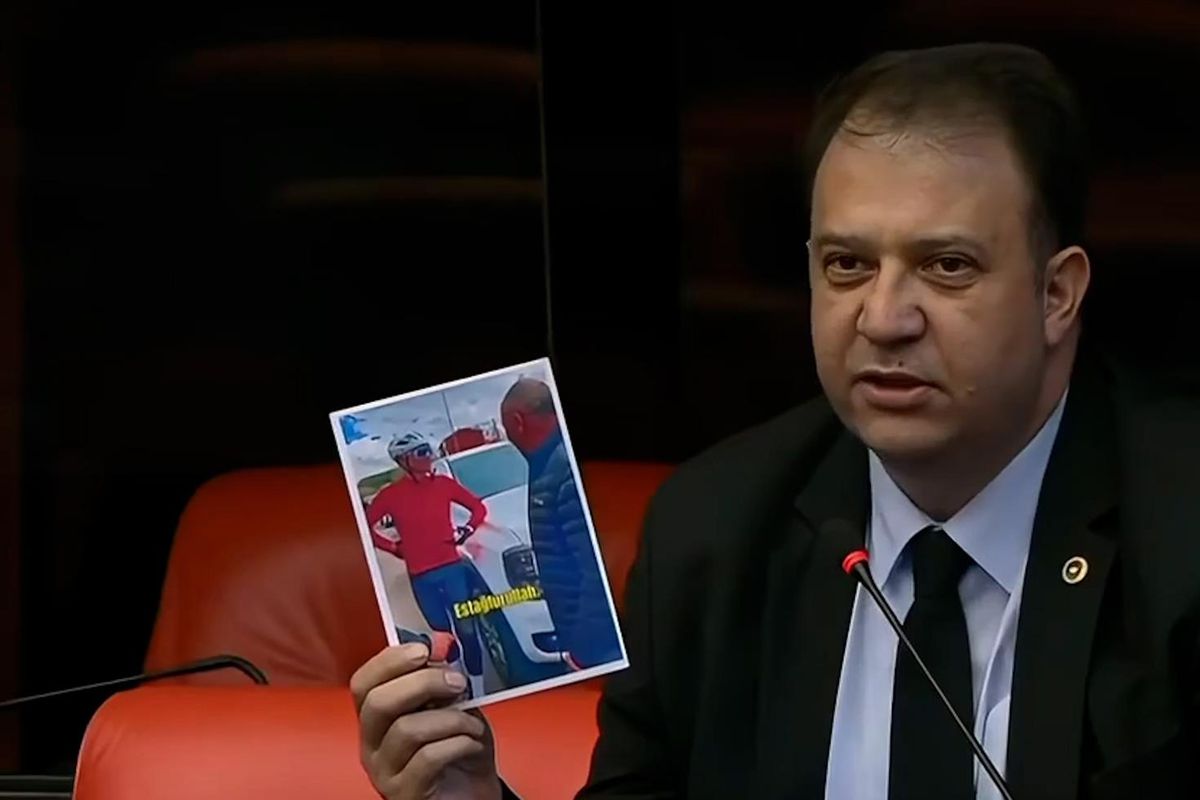 CHP Kars Milletvekili İnan Akgün Alp ve Ardahan Valisi Mehmet Fatih Çiçekli'nin görselleri