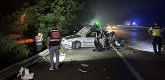 Anadolu Otoyolu'nda tırın arızalanan otomobile çarpması sonucu 1 çocuk öldü, 3 kişi yaralandı