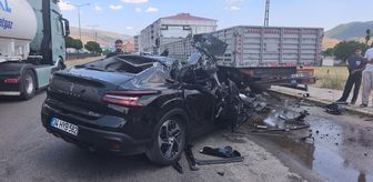 Bingöl'de park halindeki tıra çarpan otomobil sürücüsü yaralandı