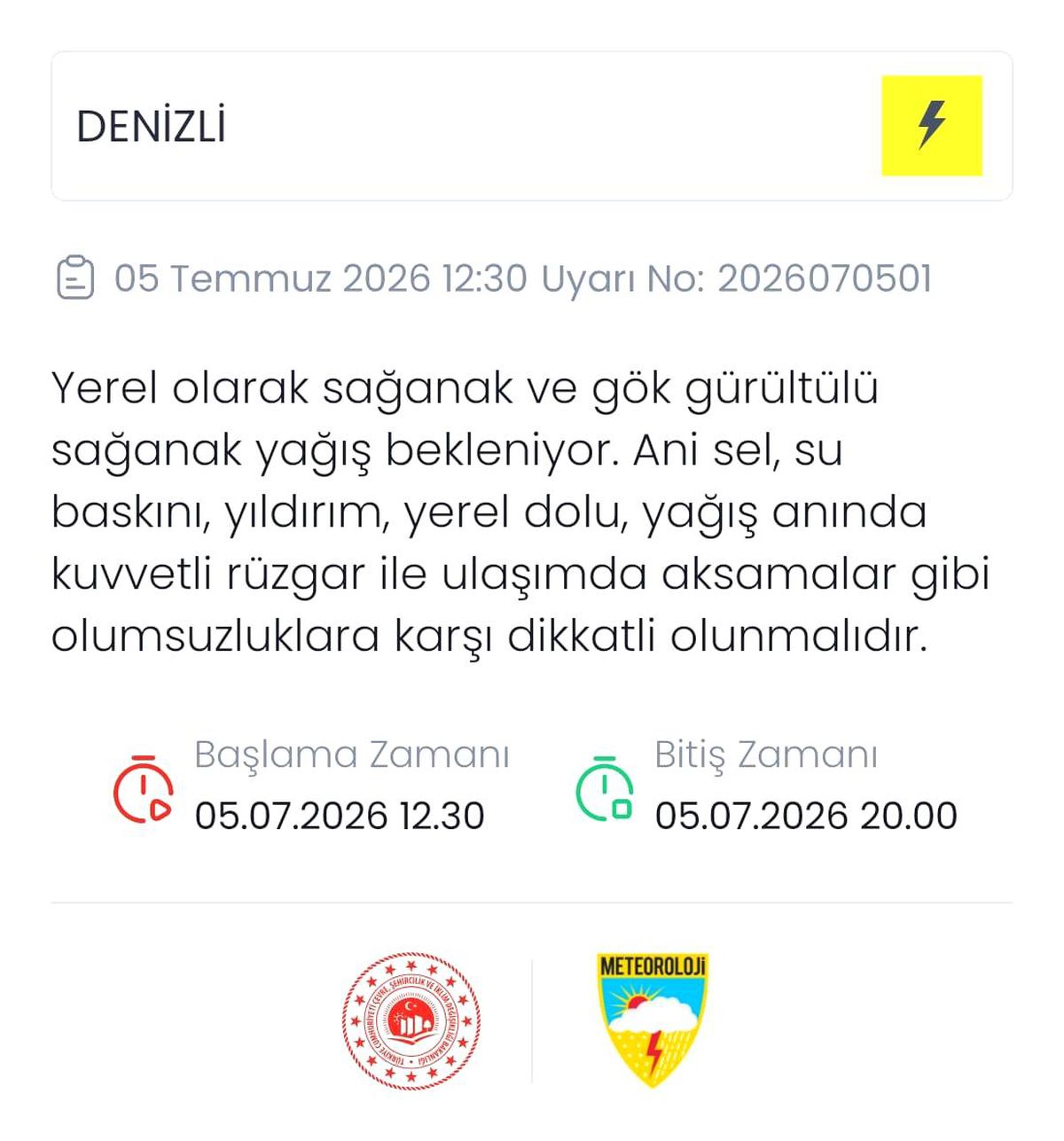 Denizli'de kuvvetli sağanak yağış öncesi bulutlar.
