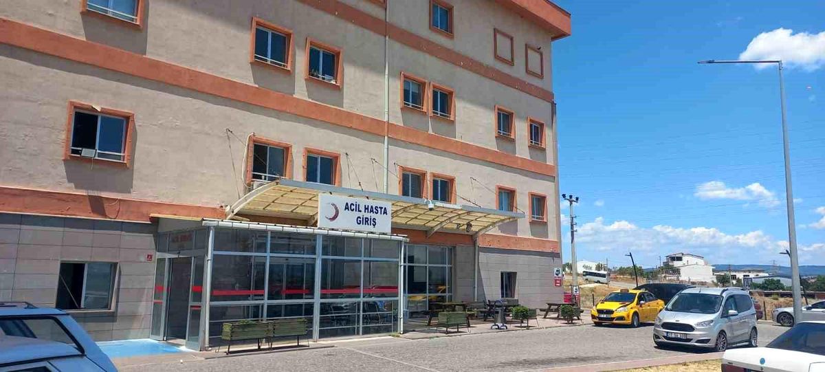 Ezine Devlet Hastanesi'nin acil servis bölümü
