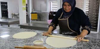 Güçlerini birleştirerek kooperatif kuran kadınlar yaklaşık 30 yöresel ürünü sofralara ulaştırıyor