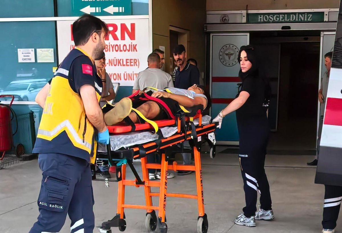 İnegöl'de bisikletli çocuğa cip çarptı, yaralı çocuk hastaneye kaldırıldı.