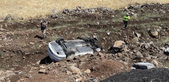 Şanlıurfa'da devrilen otomobildeki 4 kişi yaralandı
