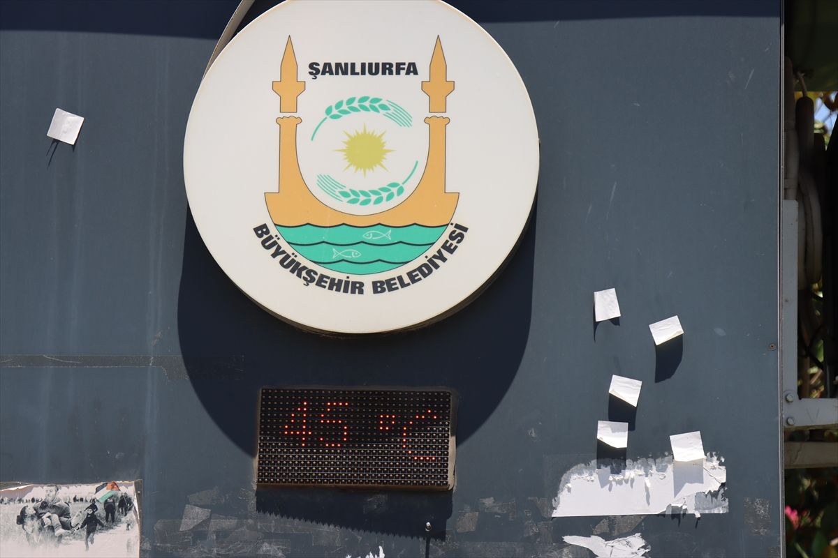 Şanlıurfa ve Gaziantep'te sıcak hava etkisini sürdürüyor