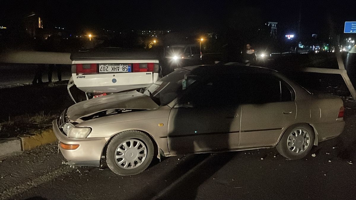 Balıkesir'de Otomobil Kazası: 7 Yaralı
