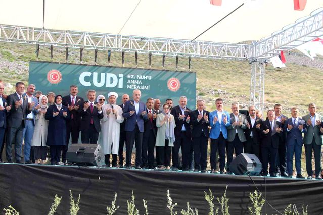 TBMM Başkanı Kurtulmuş: Terörsüz Türkiye sürecinde yaz bitmeden adım atılacak