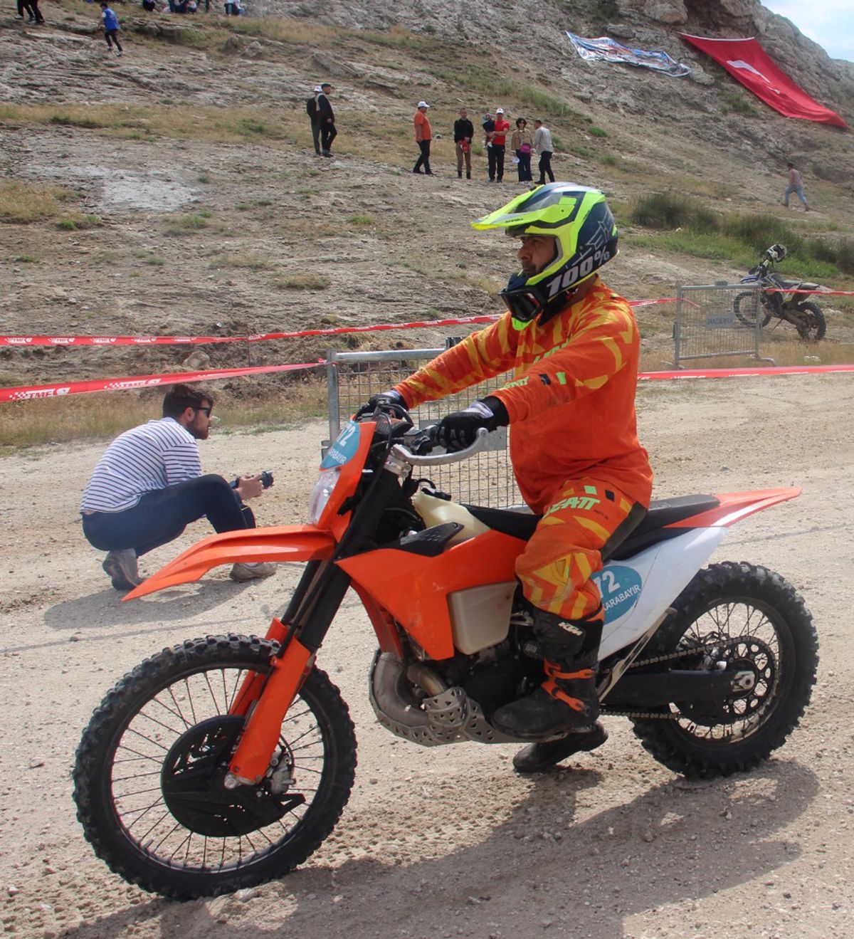 Ağrı'da düzenlenen Türkiye SKIL Enduro ve ATV Şampiyonası yarışlarından bir görüntü.