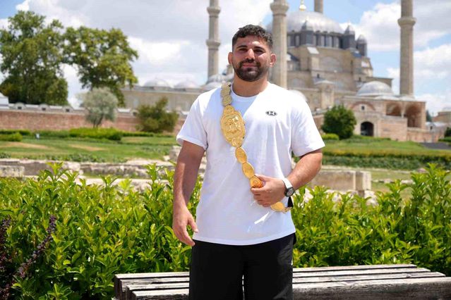 Başpehlivan Erkan Taş: “Hedefim altın kemeri uzun yıllar korumak”