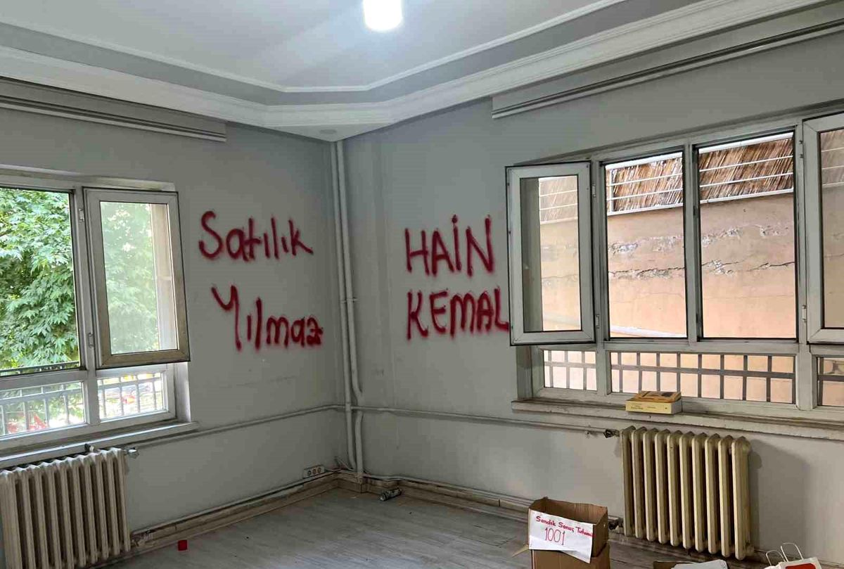 CHP Batman İl Başkalığının tahrip edildiği ortaya çıktı