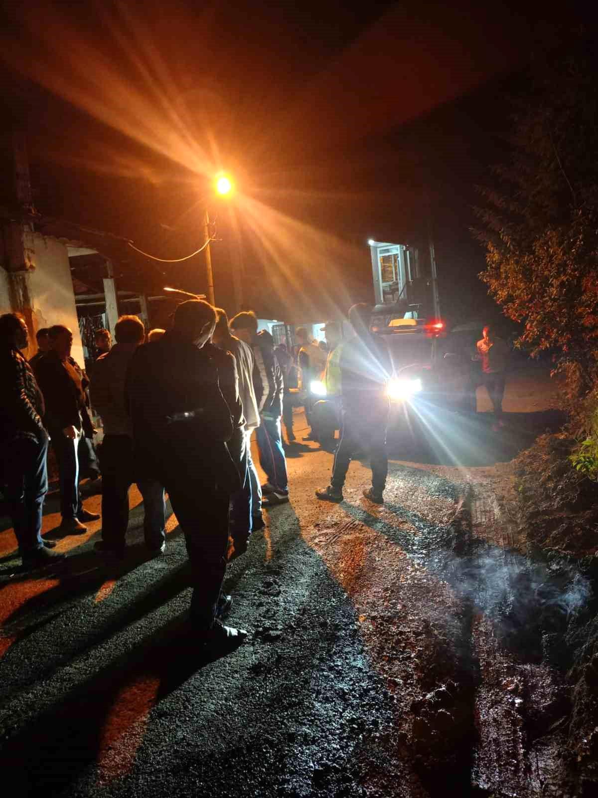 Giresun'un Görele ilçesinde duyulan patlama sesi sonrası jandarma ekiplerinin inceleme yapması