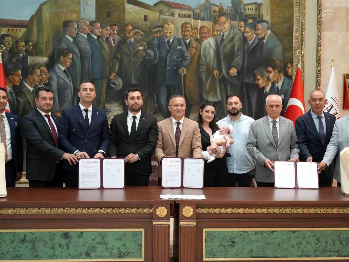 Gaziantep’te ‘Aileye bereket, çocuğa destek’ protokolü imzalandı