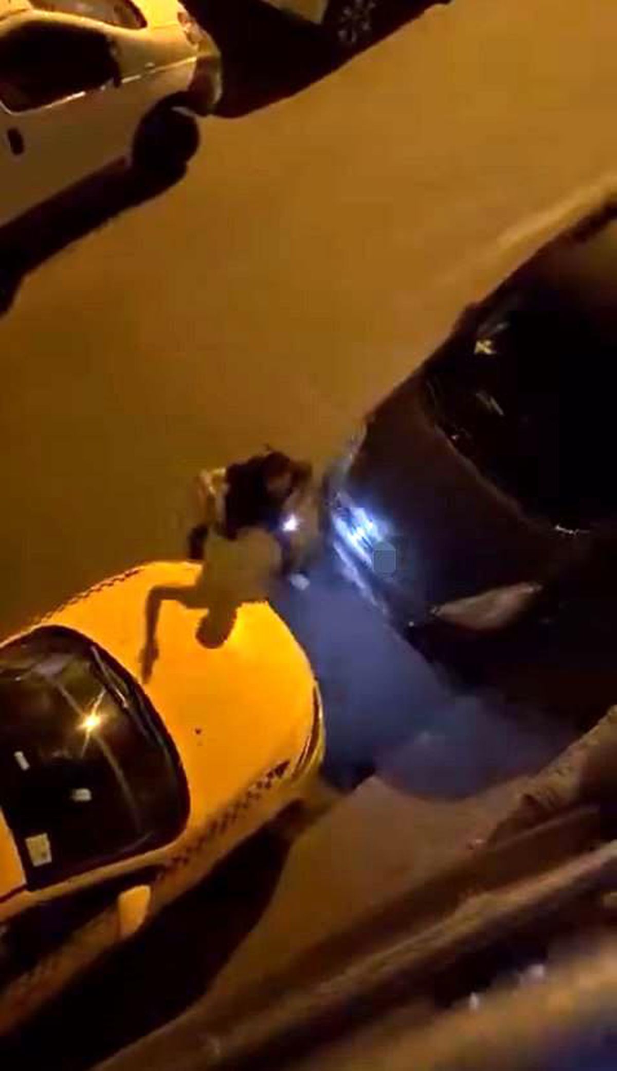 'Namus belası' diyerek ev bastı, defalarca ateş etti