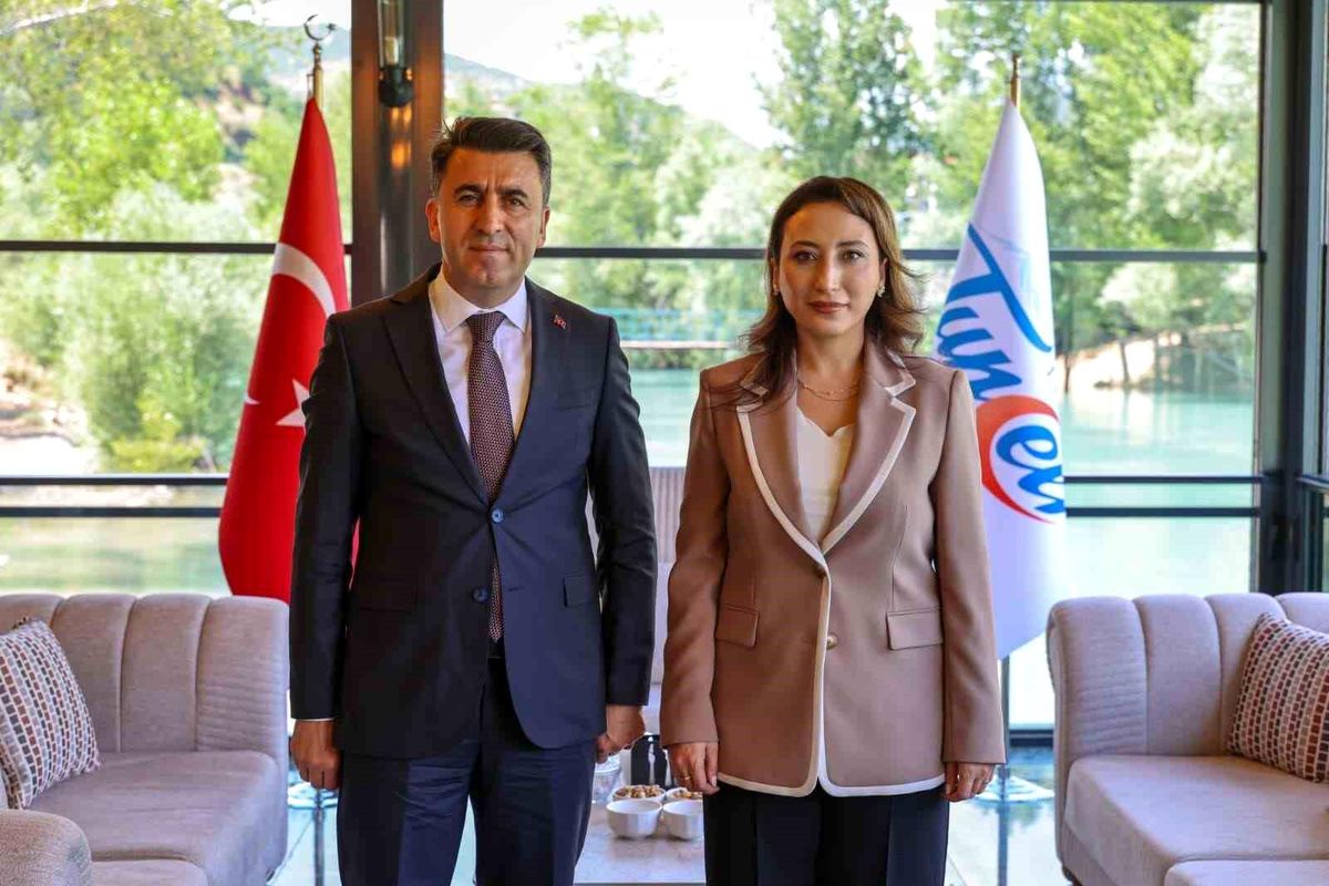 Tunceli'nin ilk kadın kaymakamı göreve başladı