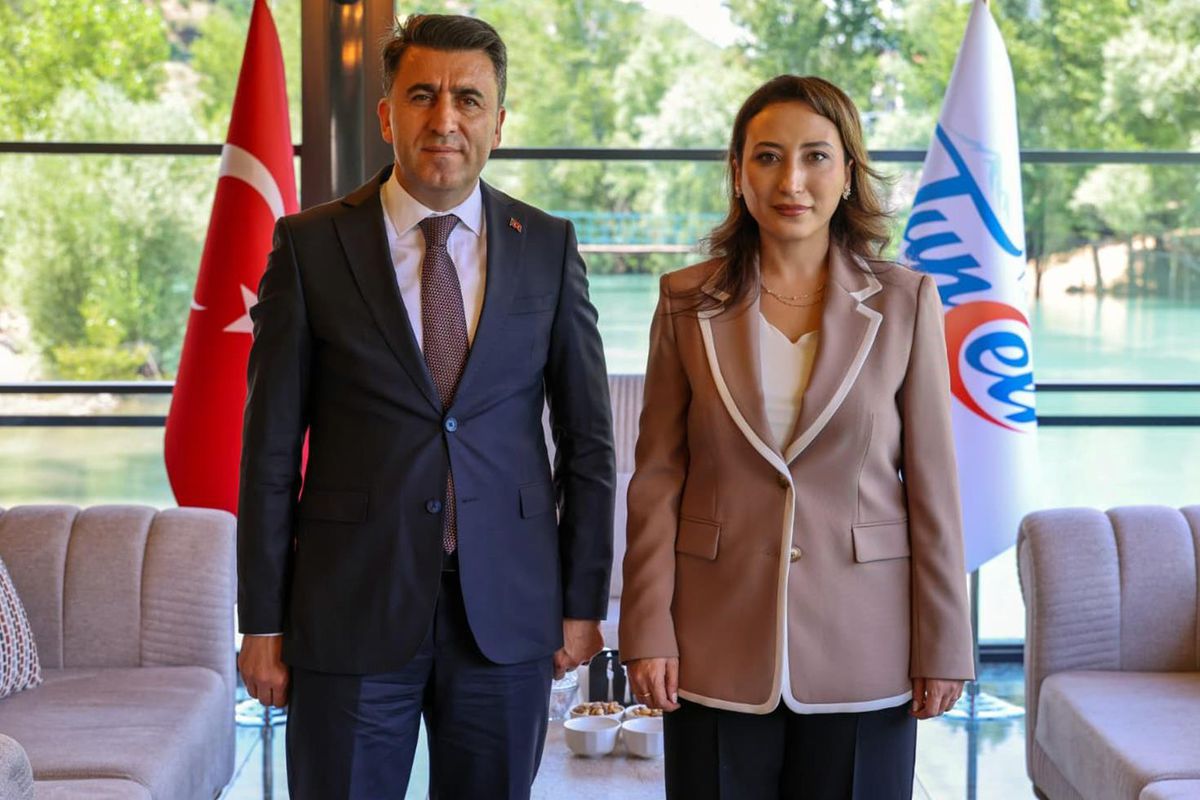 Tunceli'nin ilk kadın kaymakamı göreve başladı
