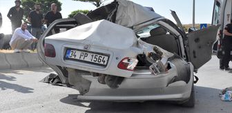 Van'da park halindeki kamyonete çarpan otomobildeki 1 kişi öldü, 4 kişi yaralandı