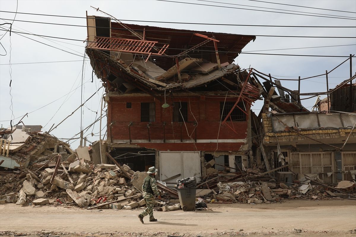 Venezuela'da deprem sonrası enkaz görüntüleri