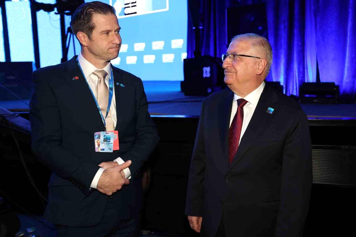 Bakan Güler, Yeni Zelandalı mevkidaşıyla görüştü.