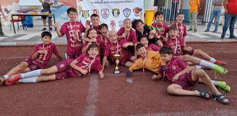 Balıkesir'de depremden etkilenen çocuklar U11 Futbol Turnuvası'nda buluştu