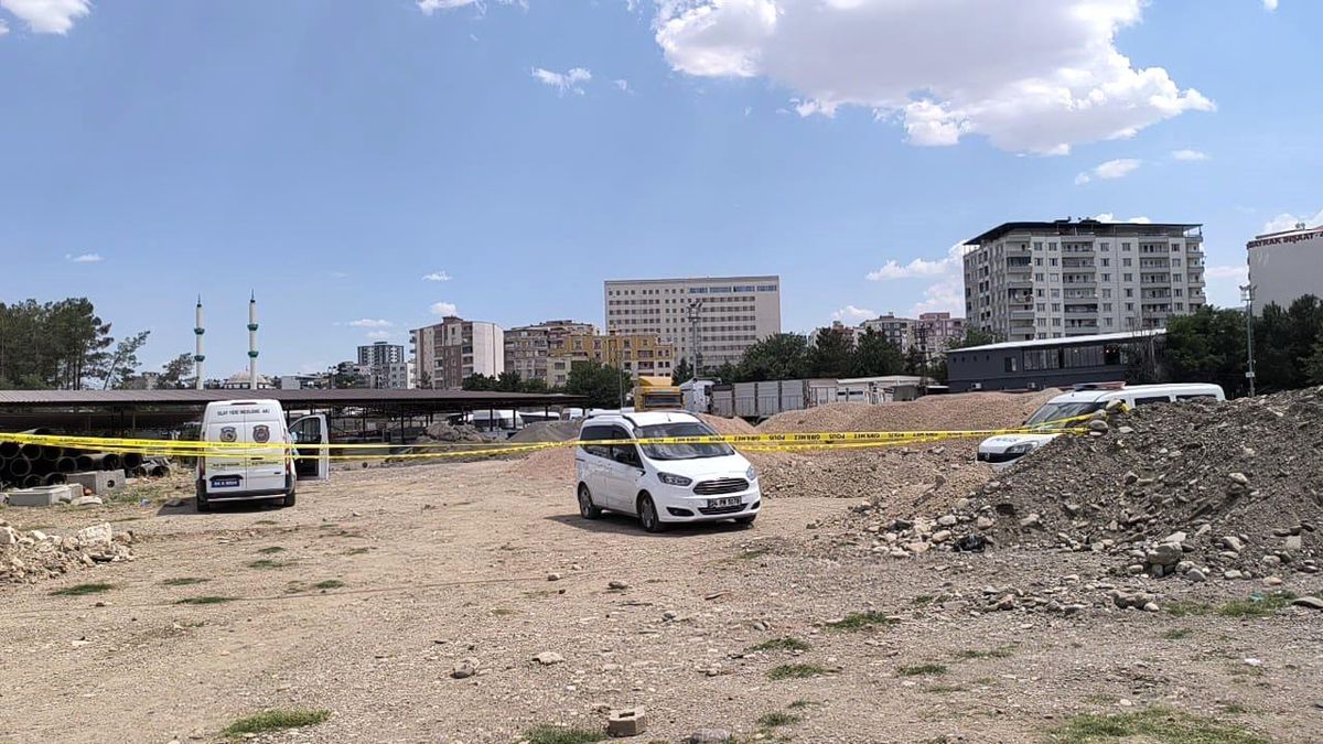 Batman'da 7 aylık hamile eski eşini öldüren şahıs Siirt'te aranıyor