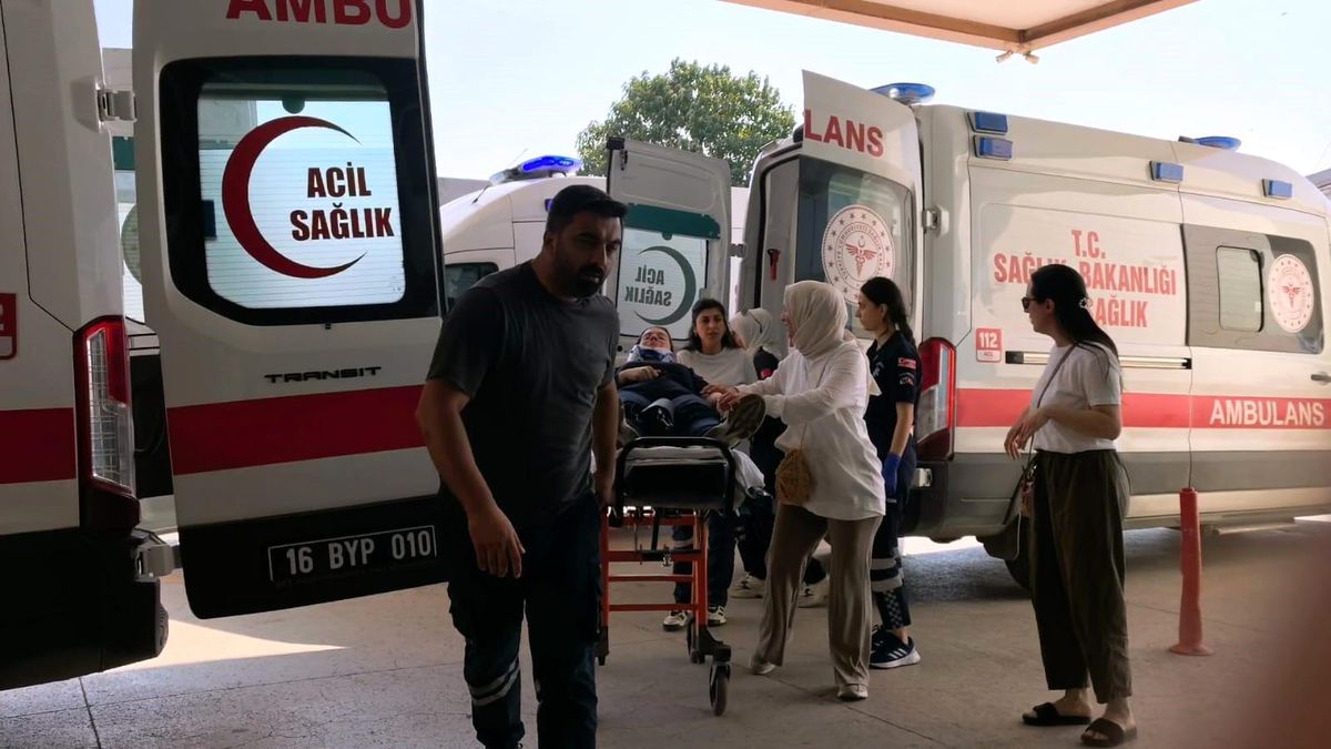 Bursa'da feci kaza: 3 yaralı