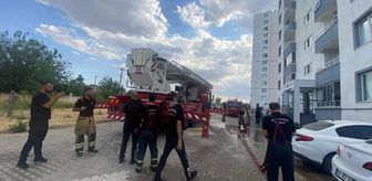 Diyarbakır'da bir apartmanda çıkan yangında 1 kişi dumandan etkilendi